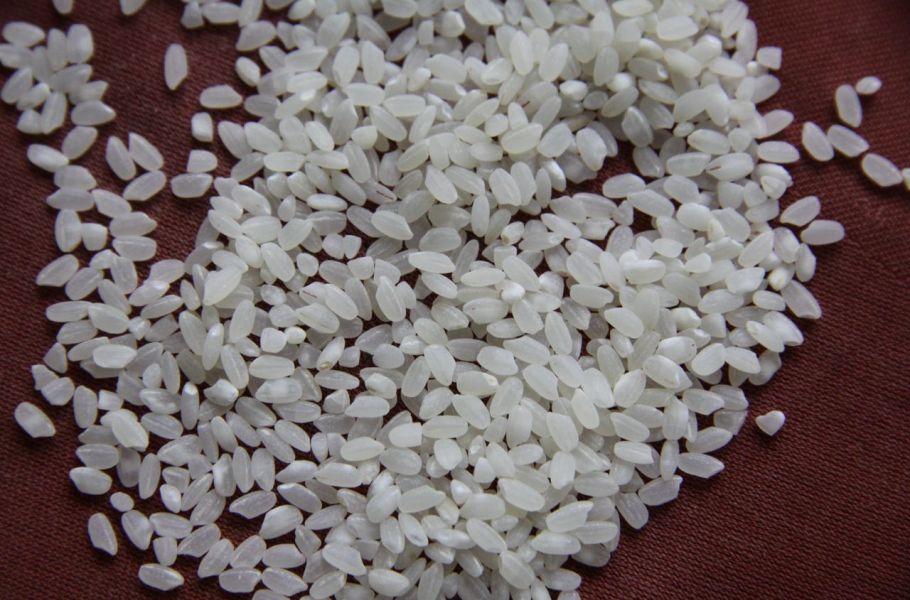 Випробувальним центром продукції 30 зразків рису